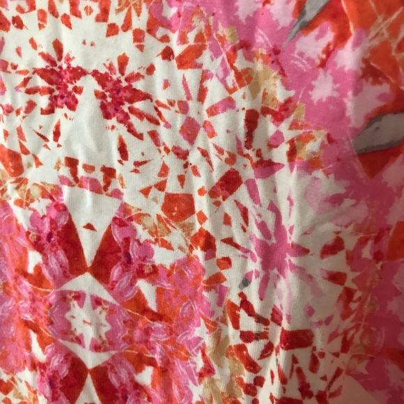 Two size large tops in great condition hardly worn - Picture 4 of 6